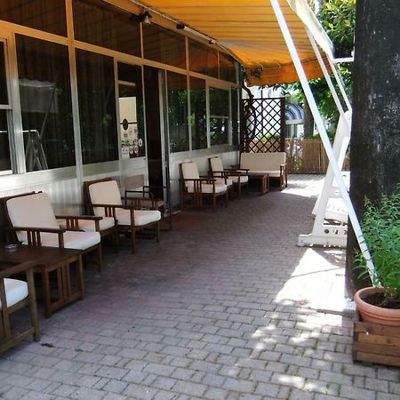 Albergo Villalma Римини Экстерьер фото