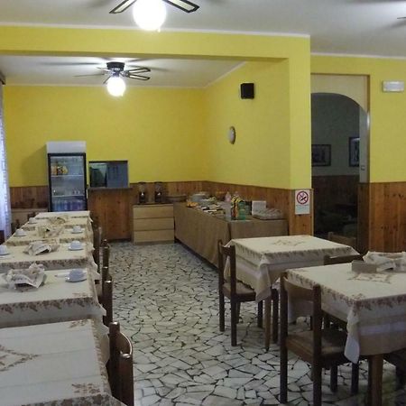 Albergo Villalma Римини Экстерьер фото