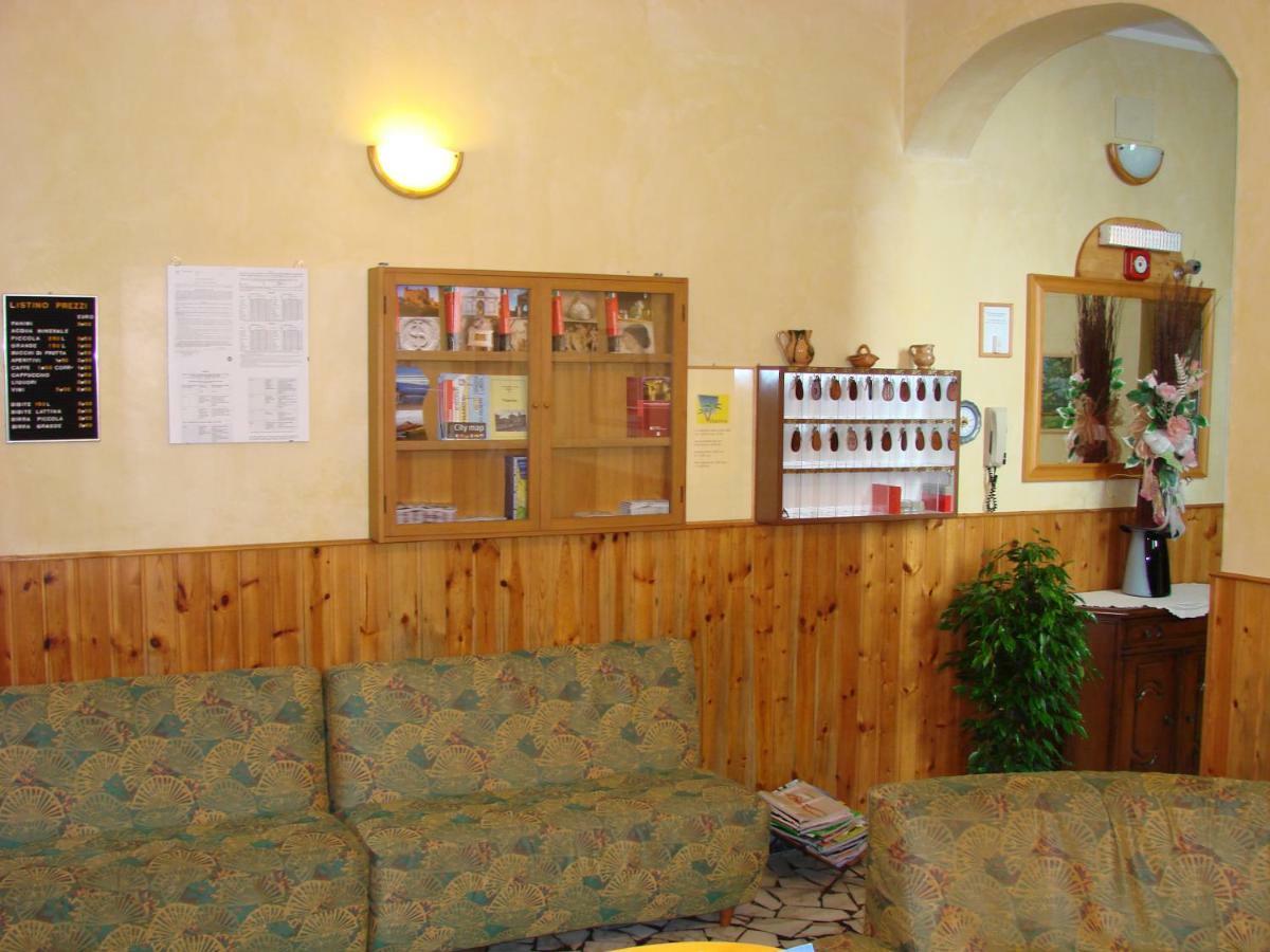 Albergo Villalma Римини Экстерьер фото