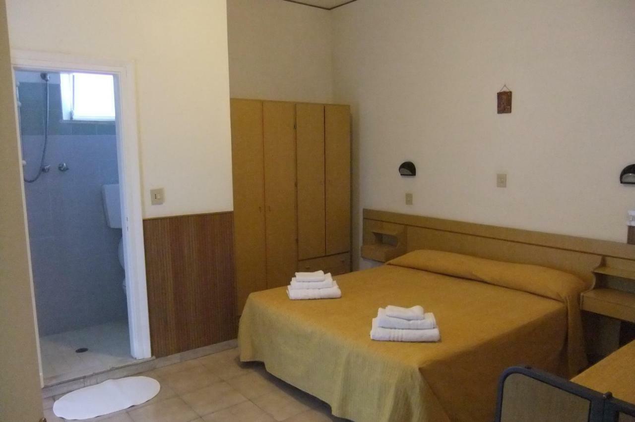 Albergo Villalma Римини Экстерьер фото